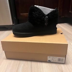 Ugg Mini